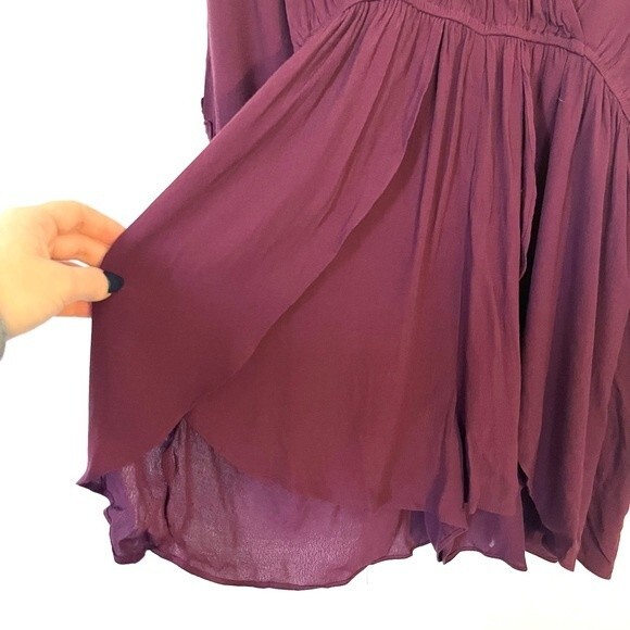 Tobi Remember My Name Surplice Flowy Crochet Romper - Picture 10 of 11